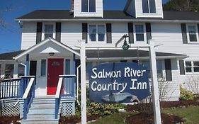 Salmon River Country Inn  3*