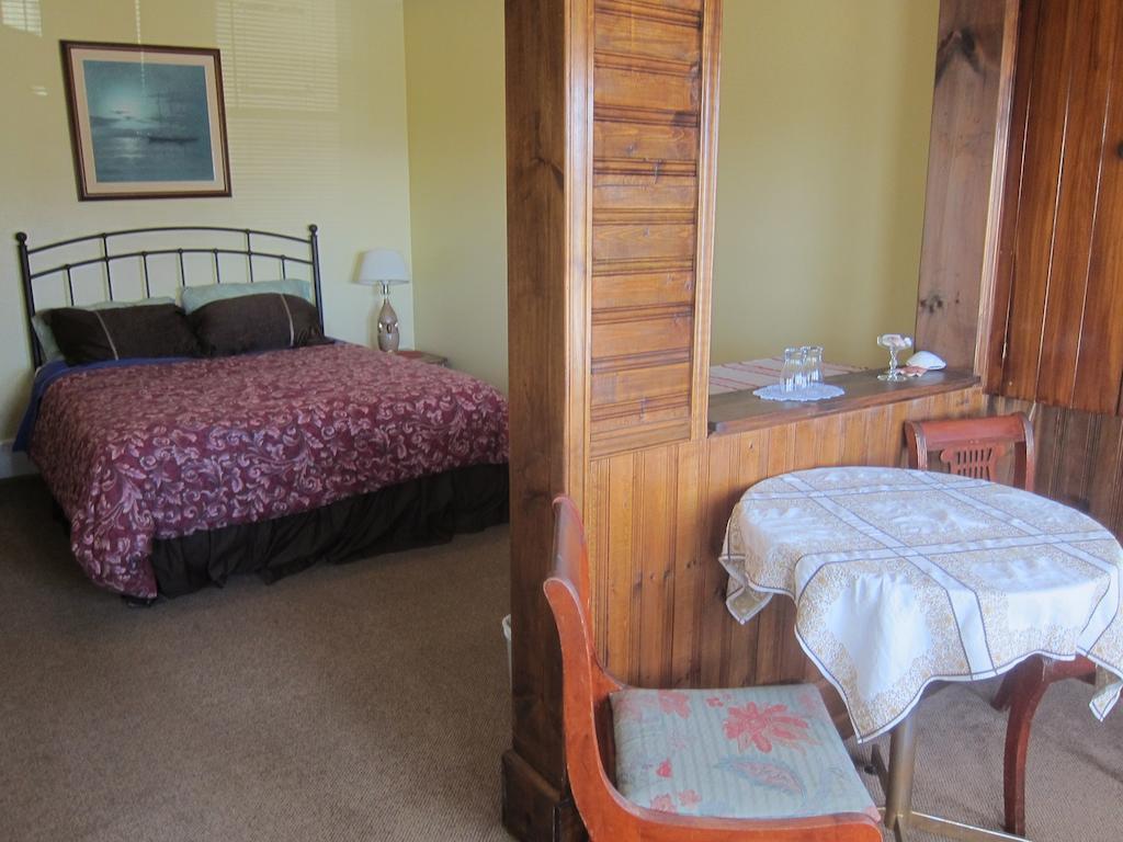 Salmon River Country Inn Head of Jeddore Room photo