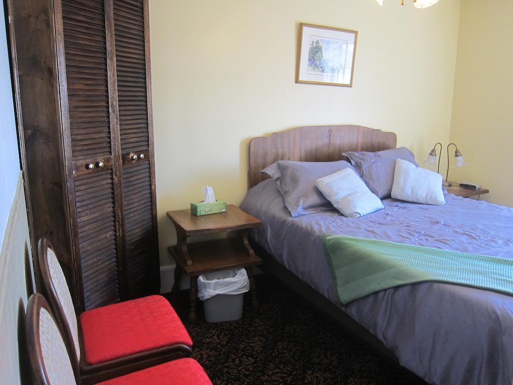Salmon River Country Inn Head of Jeddore Room photo