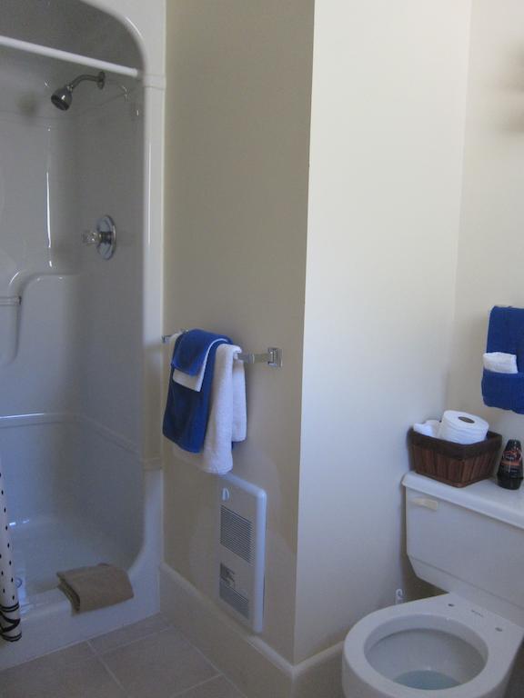 Salmon River Country Inn Head of Jeddore Room photo